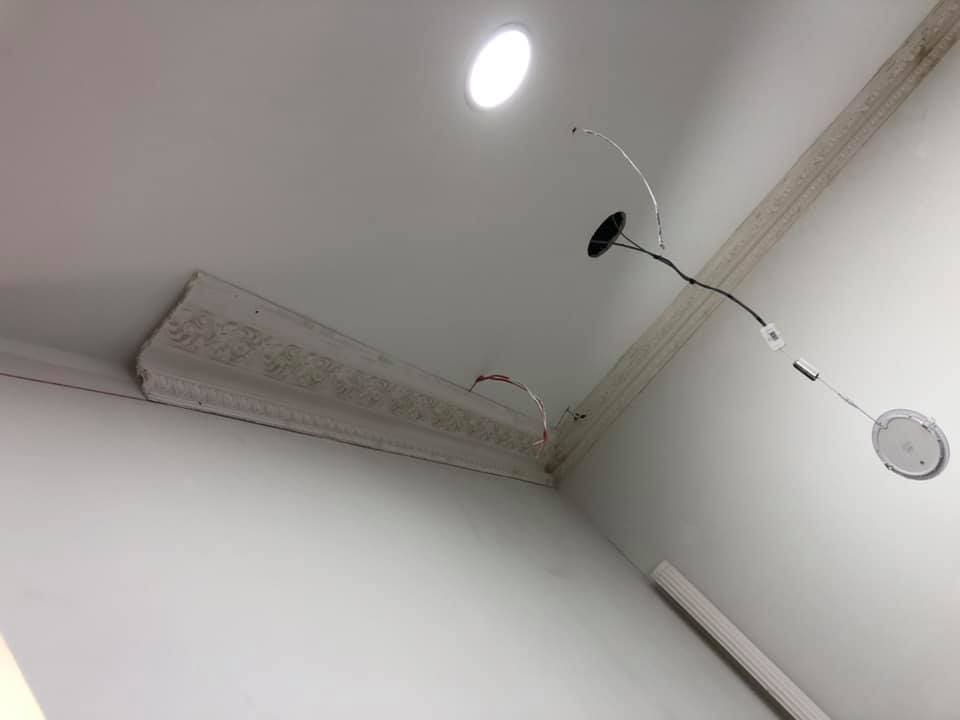 Finished column and cornice detail in the boutique